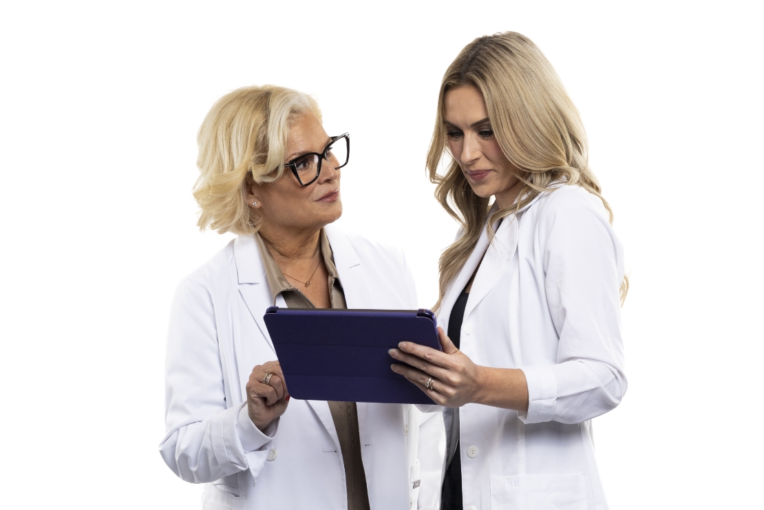 Two pharmacists collaborate
